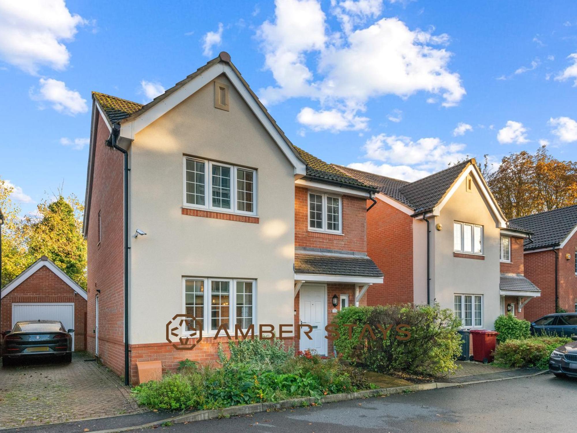 Spacious 5 Bed House In Reading By Amber Stays, Perfect For Business & Contractors, Sleeps 12! Eksteriør bilde