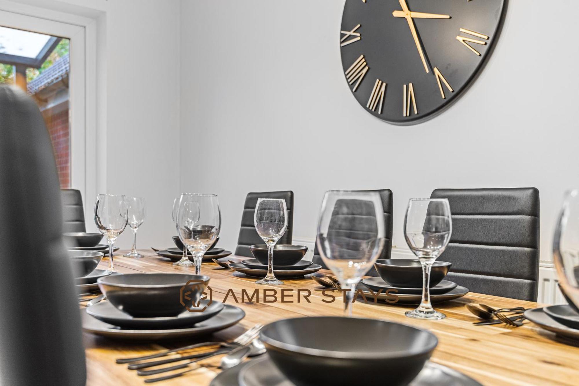 Spacious 5 Bed House In Reading By Amber Stays, Perfect For Business & Contractors, Sleeps 12! Eksteriør bilde