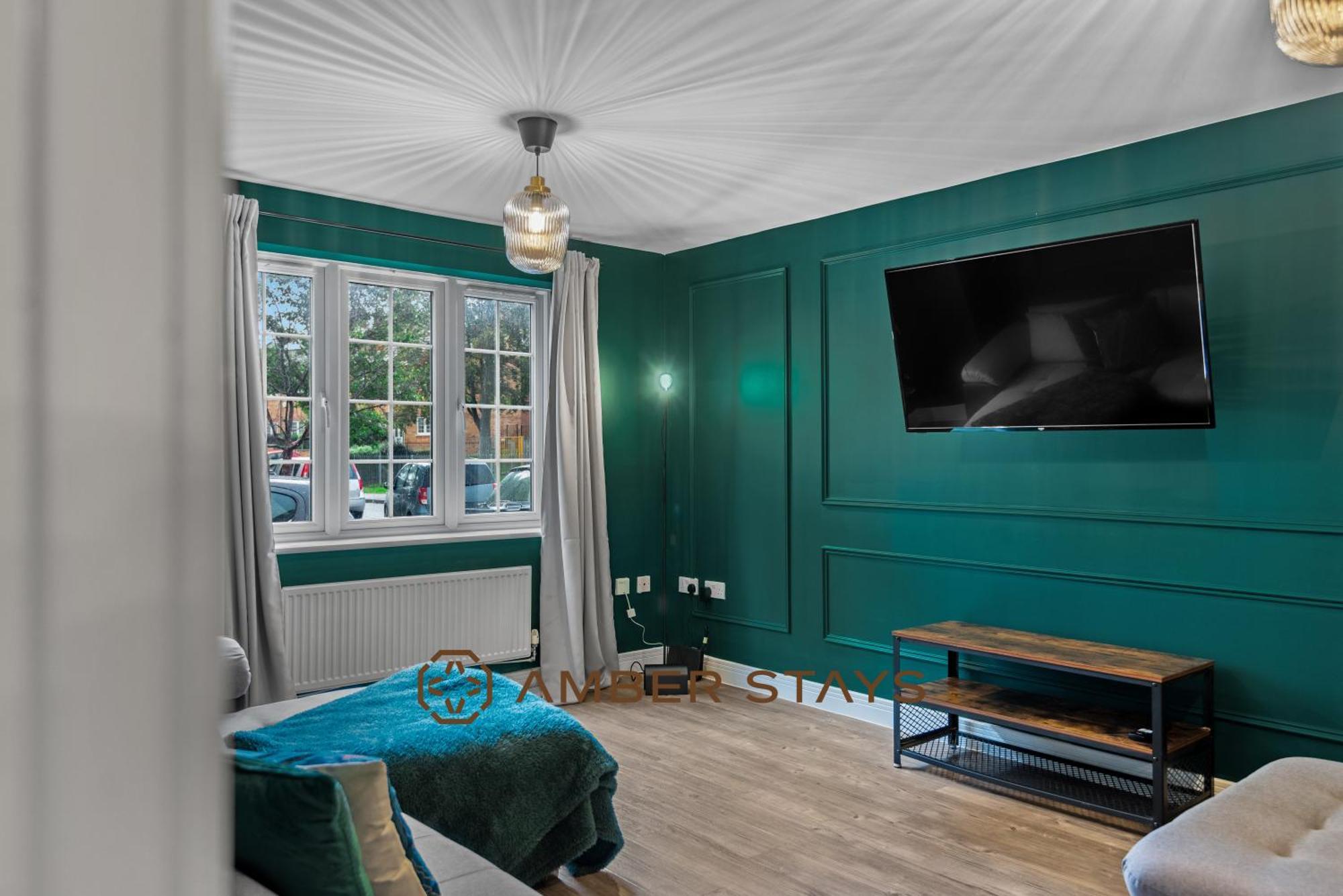 Spacious 5 Bed House In Reading By Amber Stays, Perfect For Business & Contractors, Sleeps 12! Eksteriør bilde